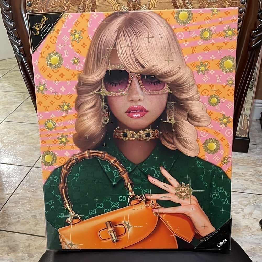 RARE NEW Oliver Gal Art Beautiful Blonde Fashionista Gucci wardrobe Sold Out ! 🌹